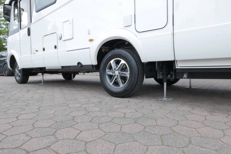 Hymer BMC-I 580 | Mercedes-Benz | 9G automaat | Enkele bedden | Levelsysteem | 6