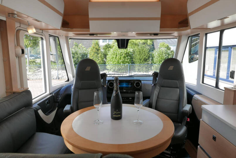 Hymer BML-I 780 MasterLine | Bovenkastjes | Levelsysteem | Lithium | Enkele bedden 62
