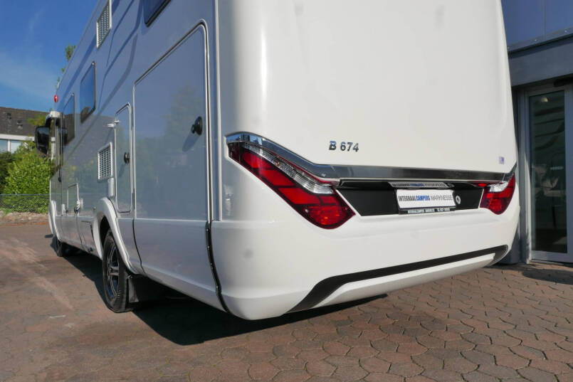 Hymer B-SL 674 SupremeLine | 180 pk Automaat | Levelsysteem | Lithium | 10