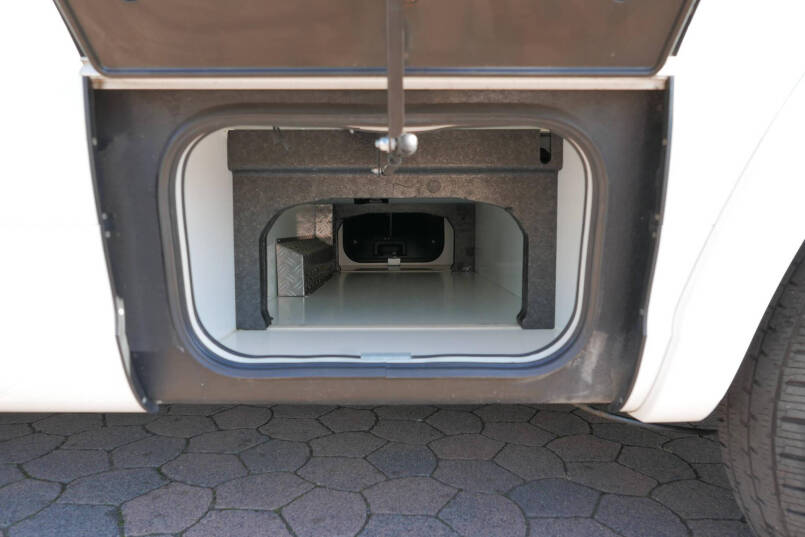 Hymer B-SL 674 SupremeLine | 180 pk Automaat | Levelsysteem | Lithium | 15