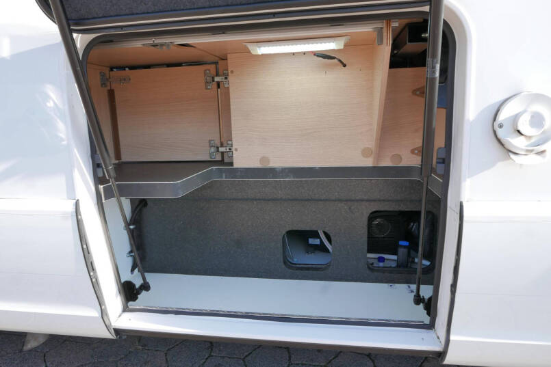 Hymer B-SL 674 SupremeLine | 180 pk Automaat | Levelsysteem | Lithium | 17