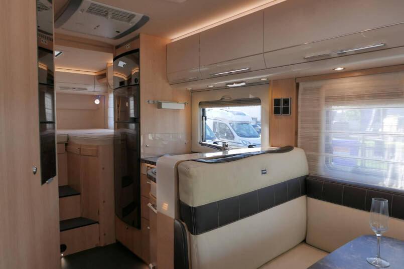 Hymer B-SL 674 SupremeLine | 180 pk Automaat | Levelsysteem | Lithium | 34