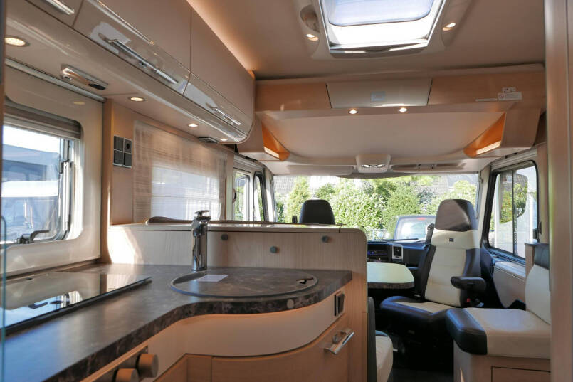 Hymer B-SL 674 SupremeLine | 180 pk Automaat | Levelsysteem | Lithium | 50