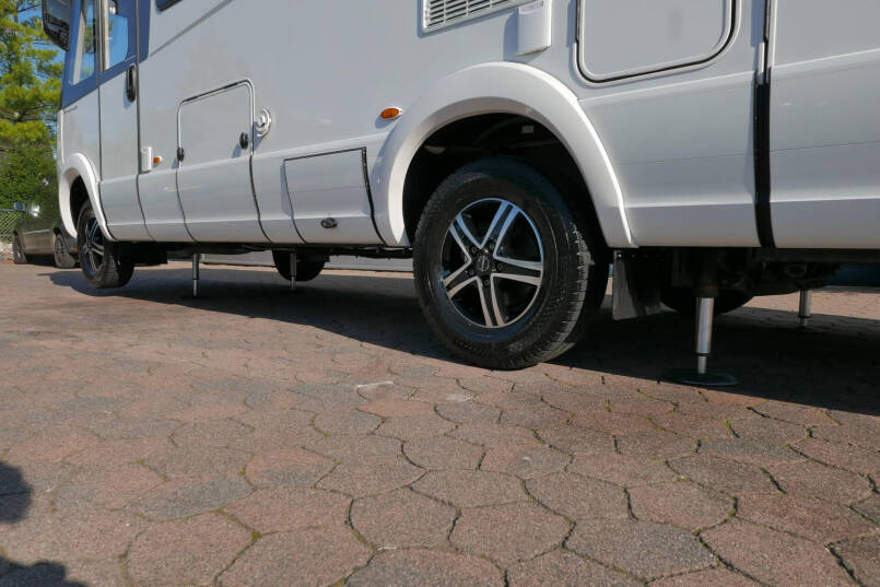 Hymer B-SL 674 SupremeLine | 180 pk Automaat | Levelsysteem | Lithium | 6