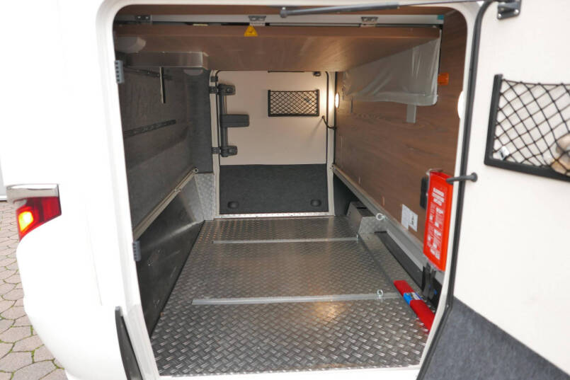 Hymer BML-I 790 MasterLine | Levelsysteem | Queensbed | Omvormer | Airco 12