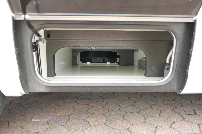 Hymer BML-I 790 MasterLine | Levelsysteem | Queensbed | Omvormer | Airco 15