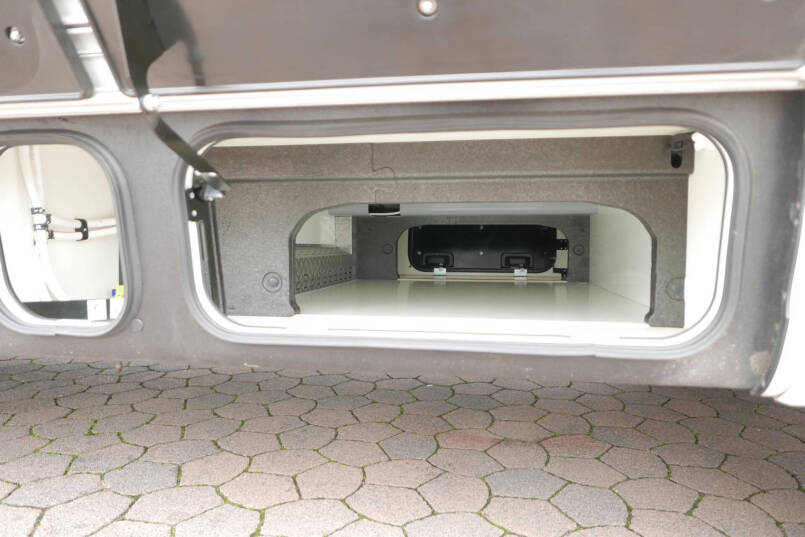 Hymer BML-I 790 MasterLine | Levelsysteem | Queensbed | Omvormer | Airco 16