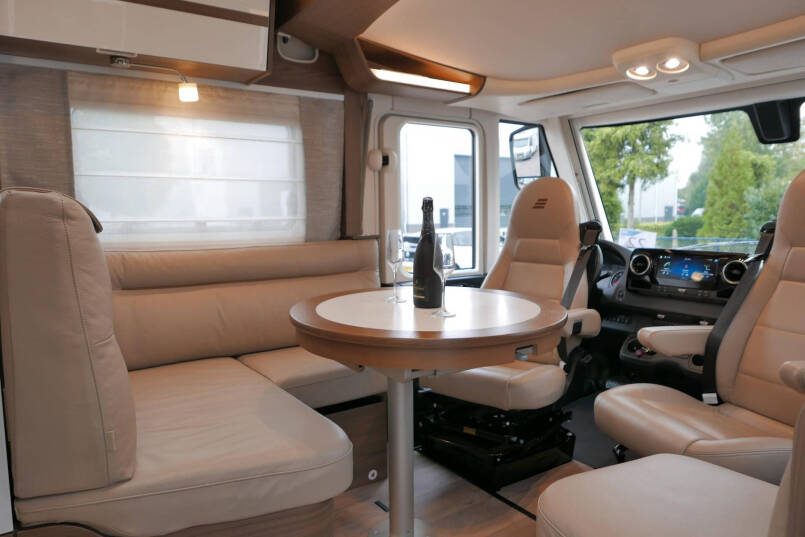 Hymer BML-I 790 MasterLine | Levelsysteem | Queensbed | Omvormer | Airco 25
