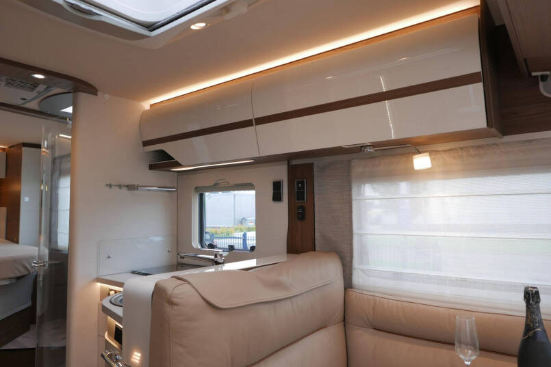 Hymer BML-I 790 MasterLine | Levelsysteem | Queensbed | Omvormer | Airco 33
