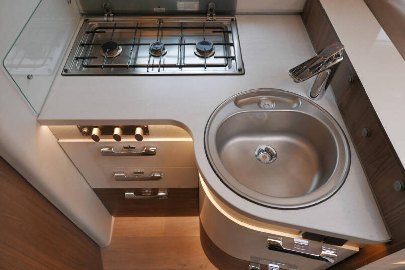 Hymer BML-I 790 MasterLine | Levelsysteem | Queensbed | Omvormer | Airco 38