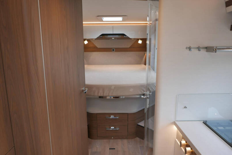 Hymer BML-I 790 MasterLine | Levelsysteem | Queensbed | Omvormer | Airco 39