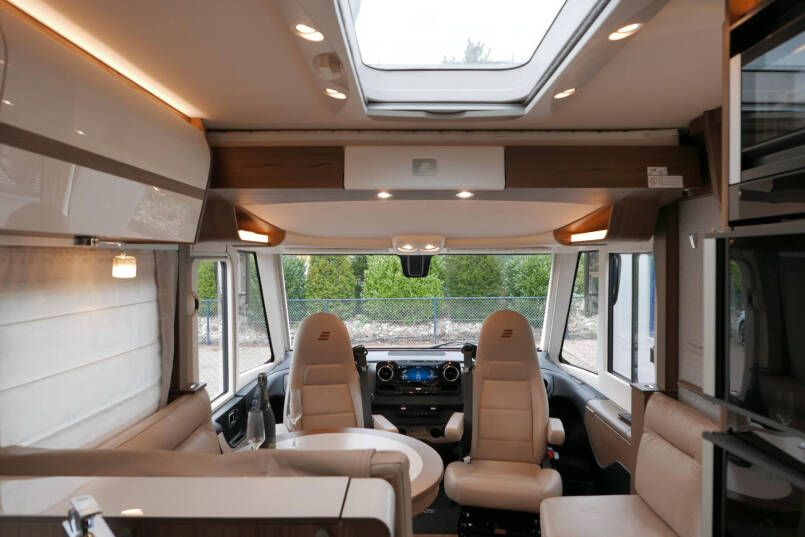 Hymer BML-I 790 MasterLine | Levelsysteem | Queensbed | Omvormer | Airco 53