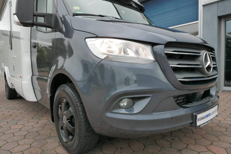 Hymer Tramp S 685  | Mercedes | Automaat | Levelsysteem | Enkele bedden 9