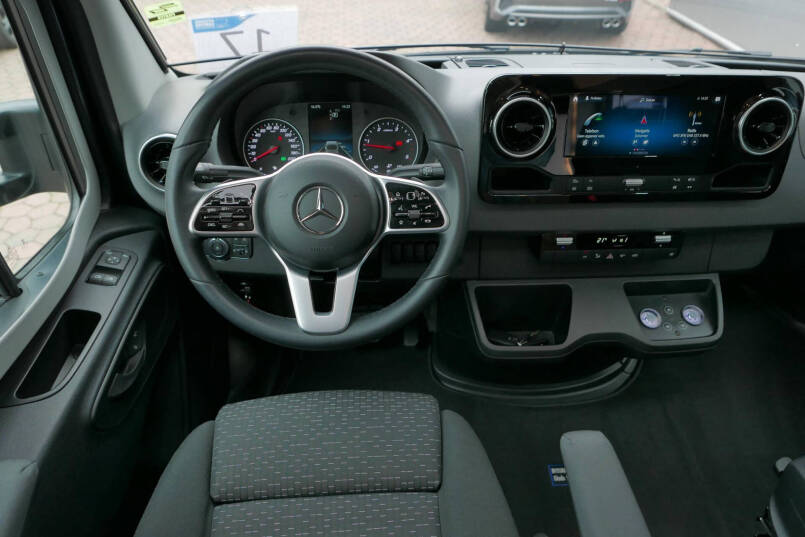 Hymer Tramp S 685  | Mercedes | Automaat | Levelsysteem | Enkele bedden 21