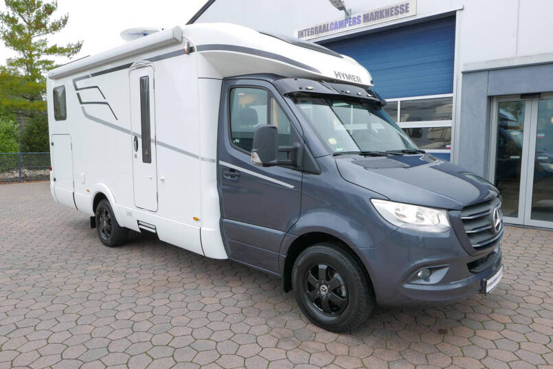 Hymer Tramp S 685  | Mercedes | Automaat | Levelsysteem | Enkele bedden 4