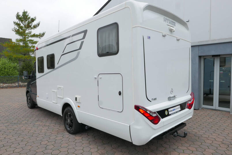 Hymer Tramp S 685  | Mercedes | Automaat | Levelsysteem | Enkele bedden 5
