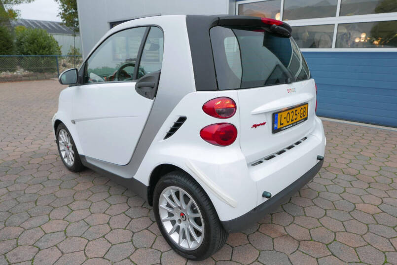 smart fortwo coupé 1.0 Passion | Met triangel | Trekstang | 5
