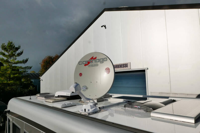Carthago Chic E-Line l 50 LE DA | Silverline | Mercedes-Benz | Levelsysteem | Zonnepanelen | 65