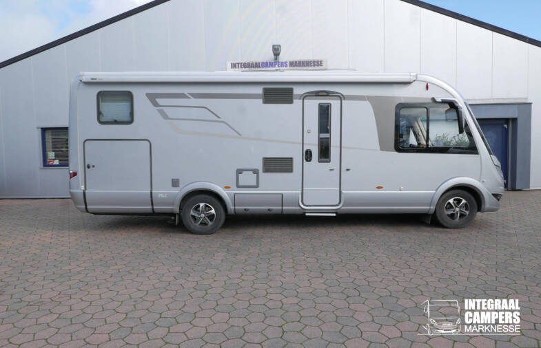 Hymer B-SL 704 SupremeLine | Bovenkastjes | Levelsysteem | Automaat | Enkele bedden